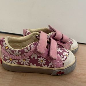 Daisy Print Velcro Shoes (Toddler)